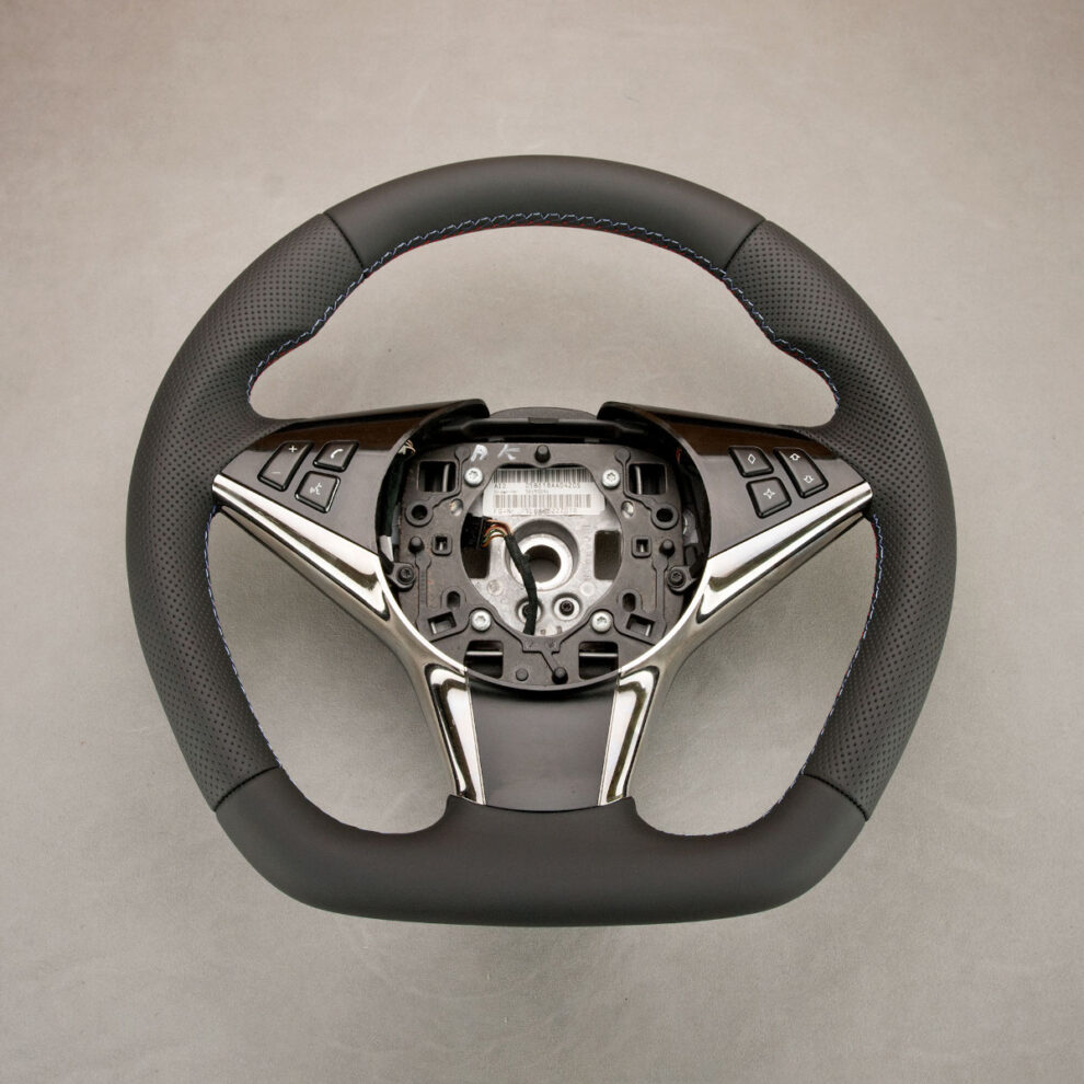 Modyfikacja i obszycie kierownicy BMW E60