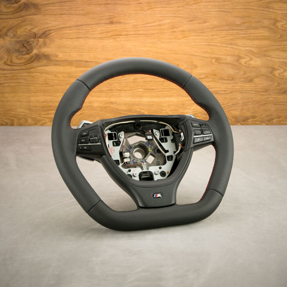 Modyfikacja i obszycie kierownicy BMW F10