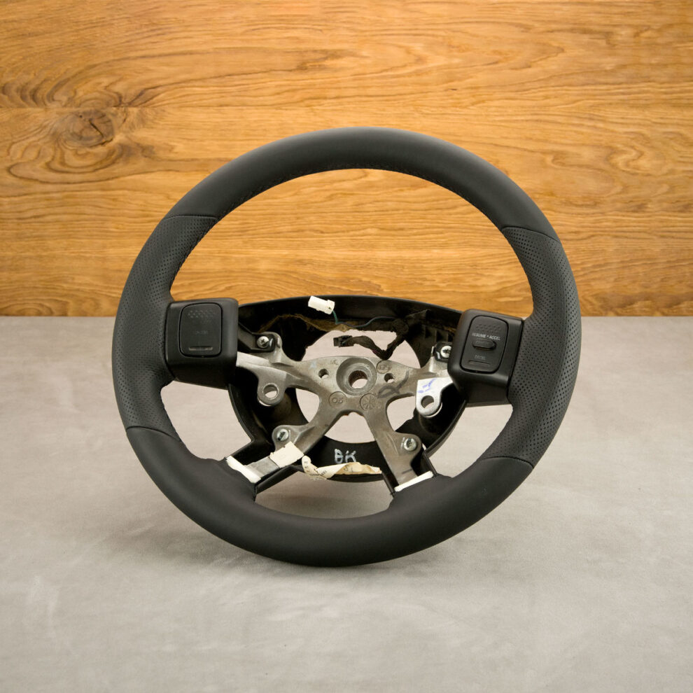 Modyfikacja i obszycie kierownicy Dodge Ram (2004)