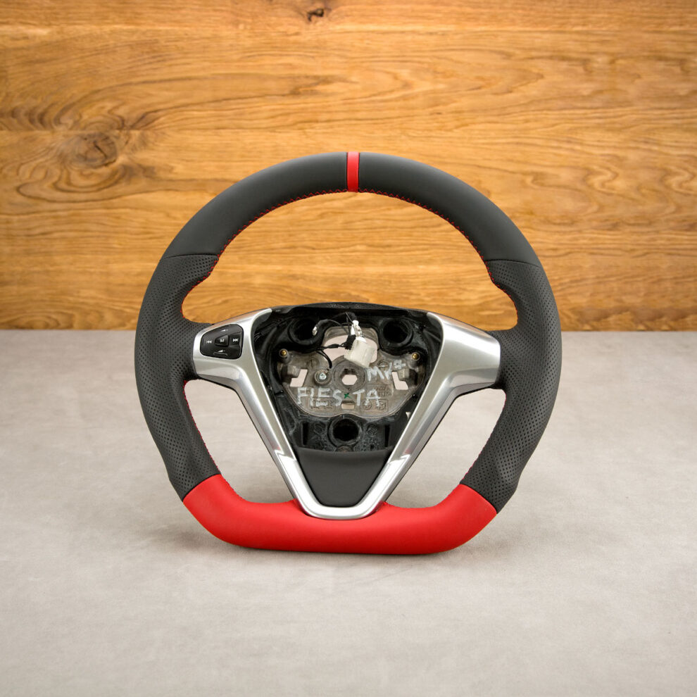 Modyfikacja i obszycie kierownicy Ford Fiesta Mk7