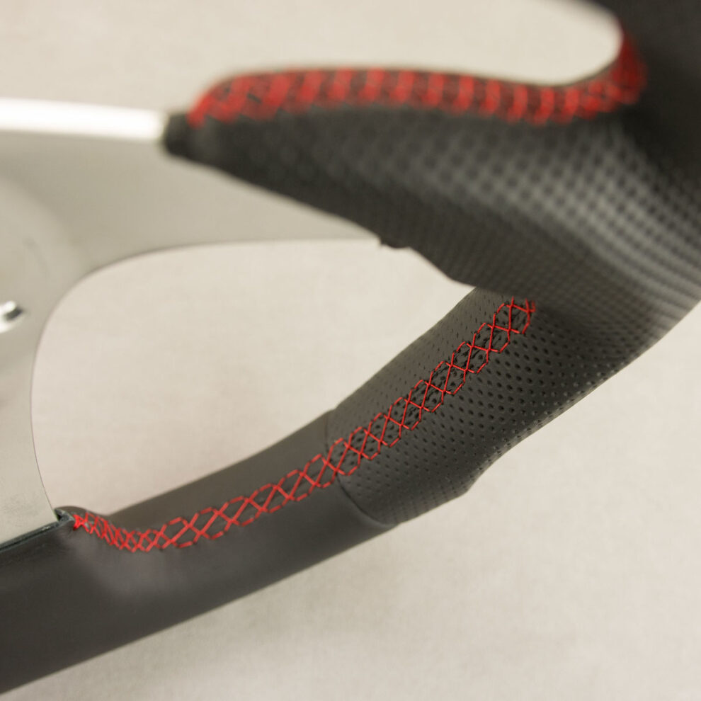 Modyfikacja i obszycie kierownicy Nissan Patrol GR1 Y60