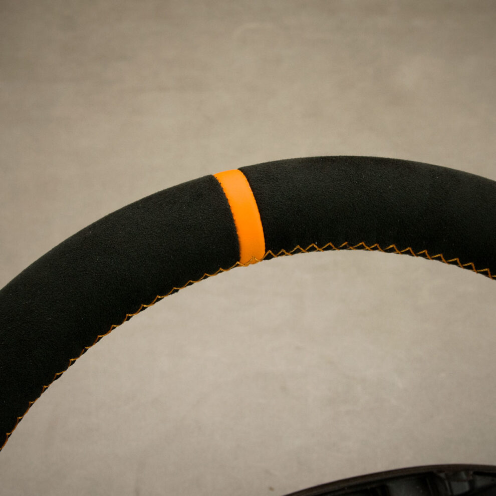 Modyfikacja i obszycie kierownicy Renault Trafic II