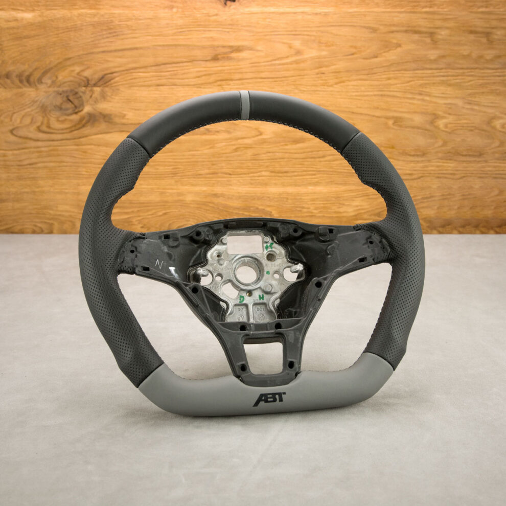 Modyfikacja i obszycie kierownicy Volkswagen Caravelle T6