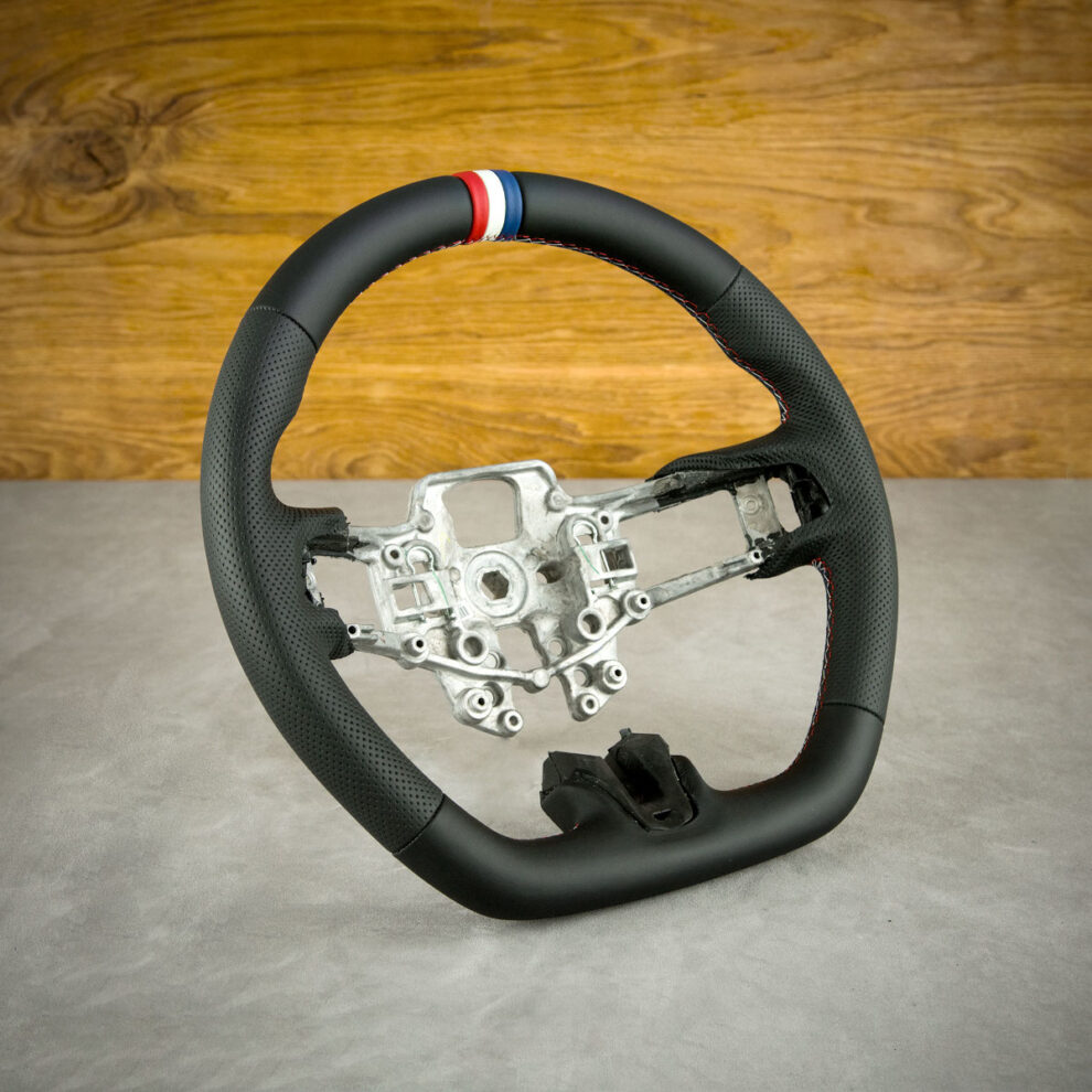 Modyfikacja i obszycie kierownicy Ford Mustang VI
