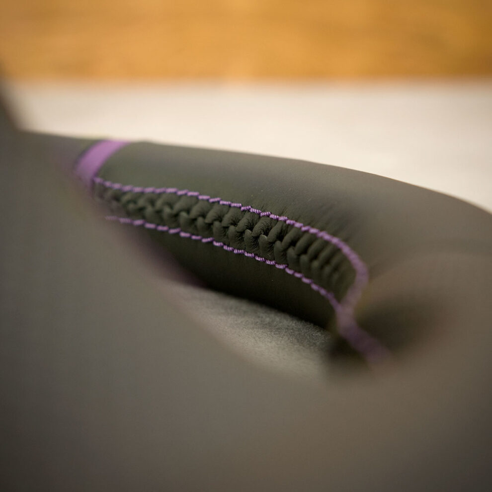 Modyfikacja i obszycie kierownicy Infiniti QX70