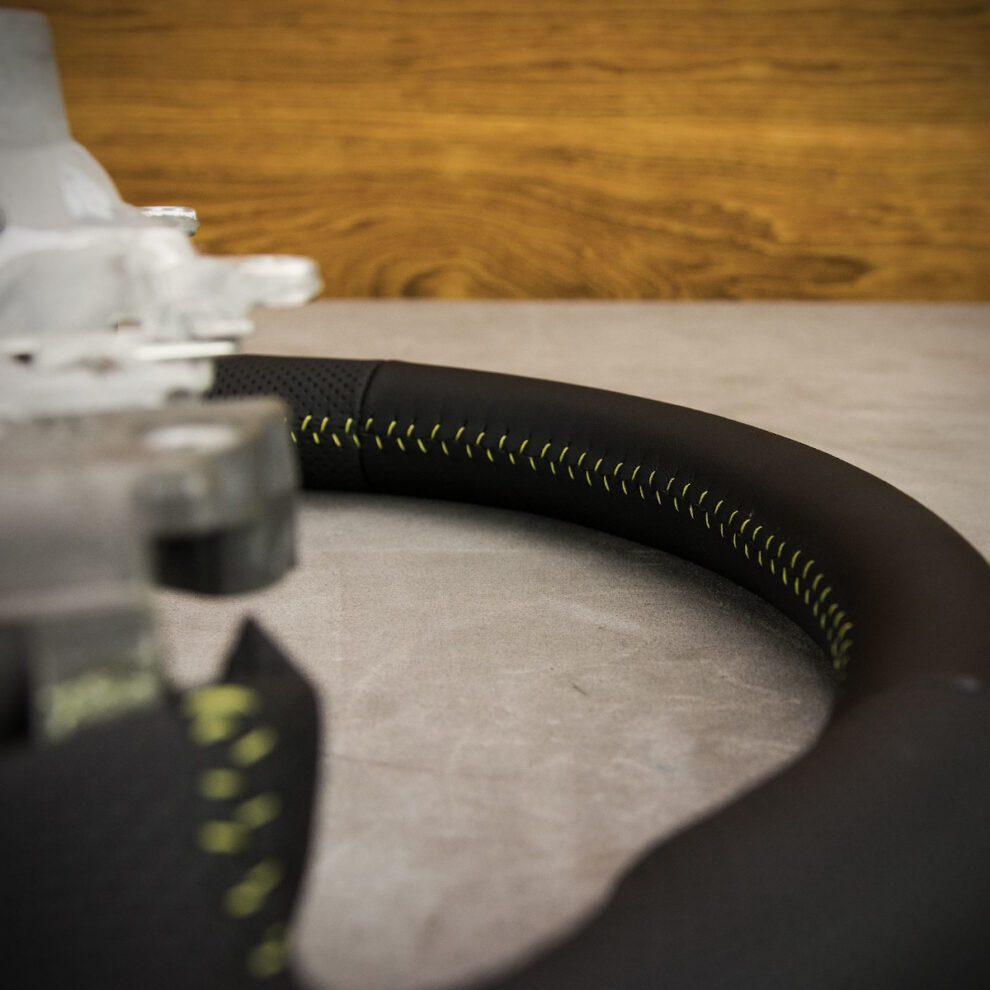 Modyfikacja i obszycie kierownicy Mazda 6 III