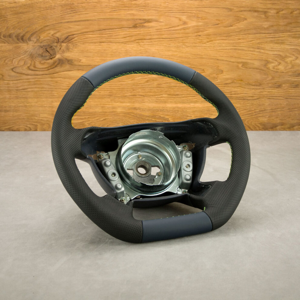 Modyfikacja i obszycie kierownicy Mercedes-Benz CLK W208