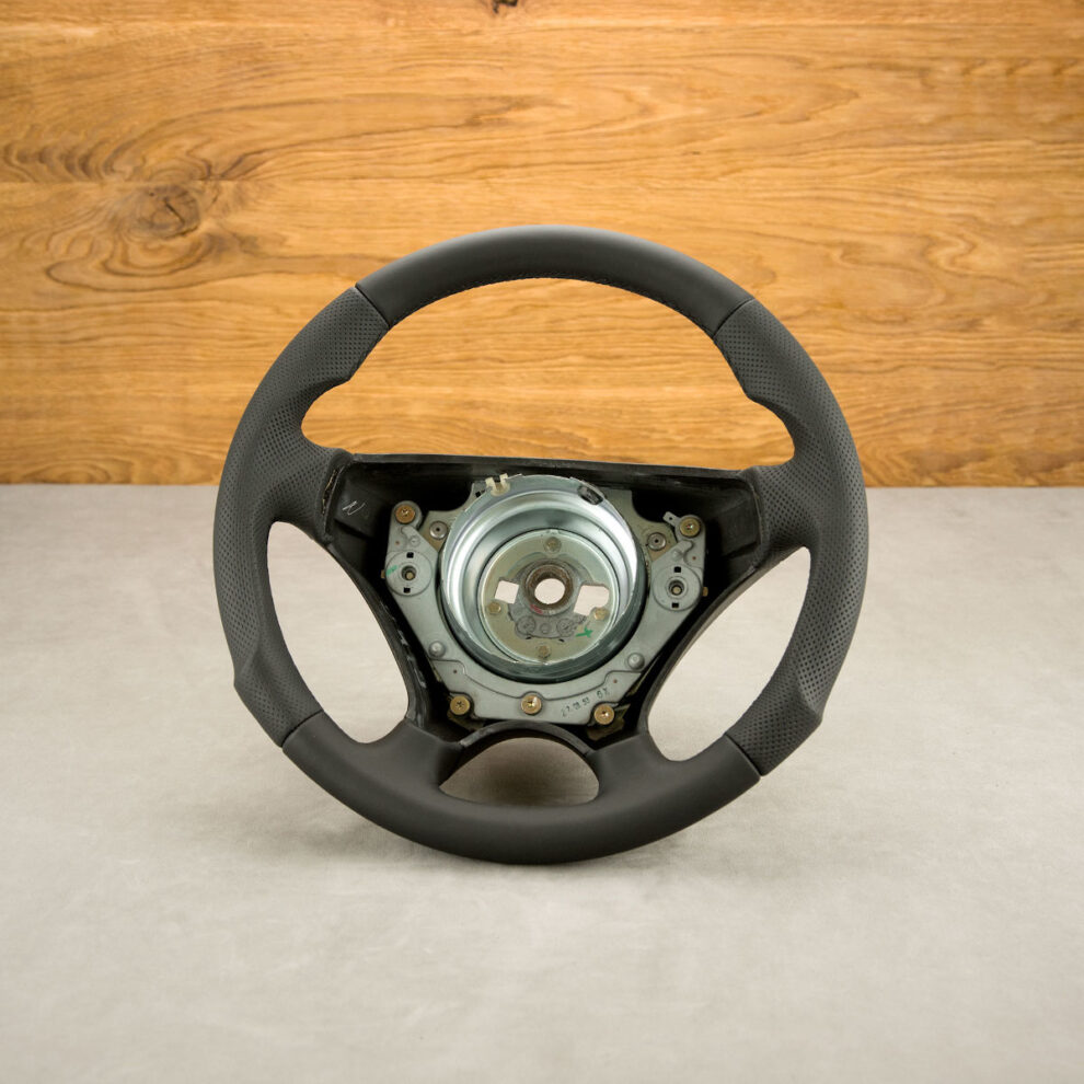 Modyfikacja i obszycie kierownicy Mercedes-Benz W124