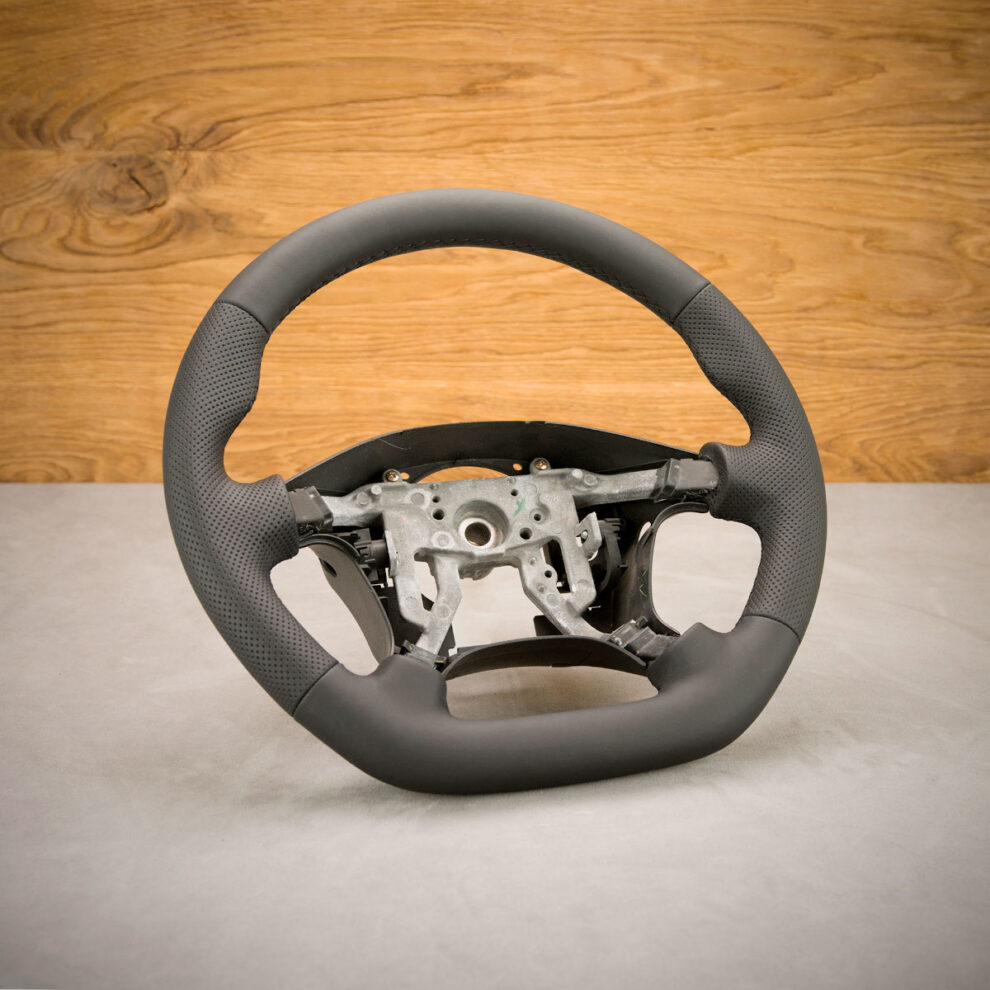 Modyfikacja i obszycie kierownicy Mitsubishi Outlander II