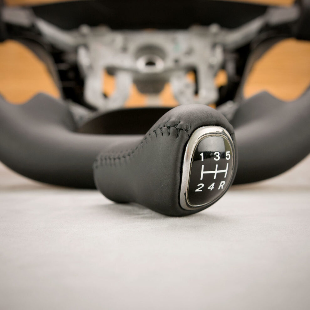 Modyfikacja i obszycie kierownicy Mitsubishi Outlander II