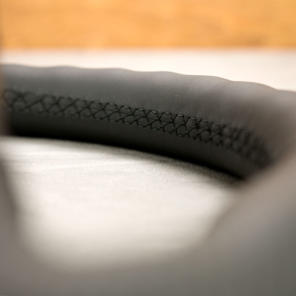 Modyfikacja i obszycie kierownicy Mitsubishi Outlander II