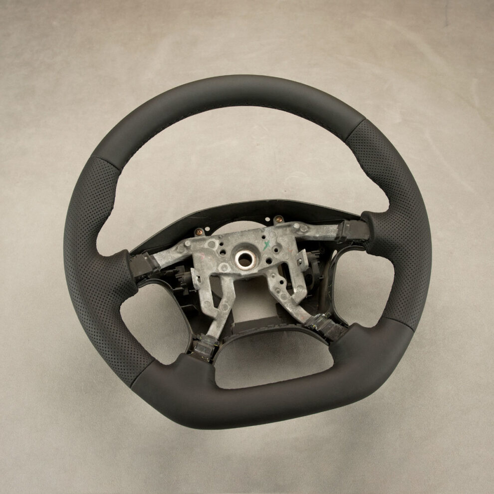 Modyfikacja i obszycie kierownicy Mitsubishi Outlander II