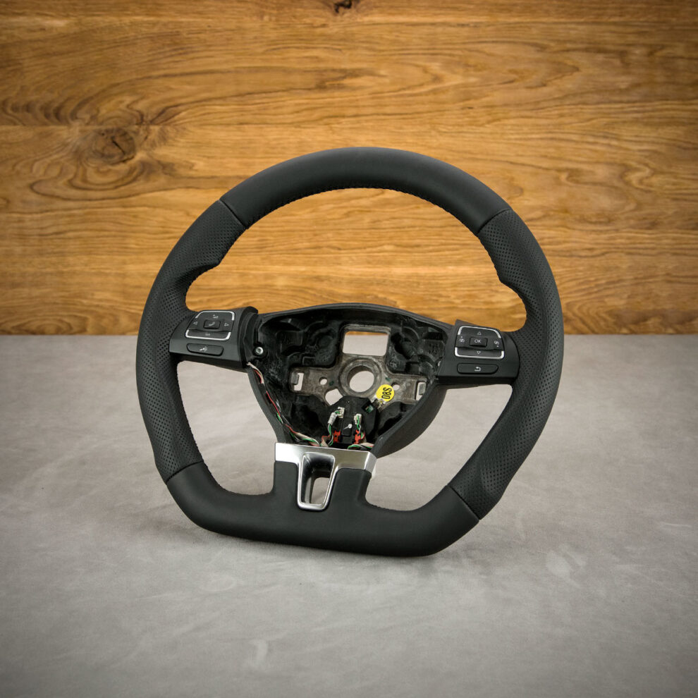 Modyfikacja i obszycie kierownicy Volkswagen Passat B7