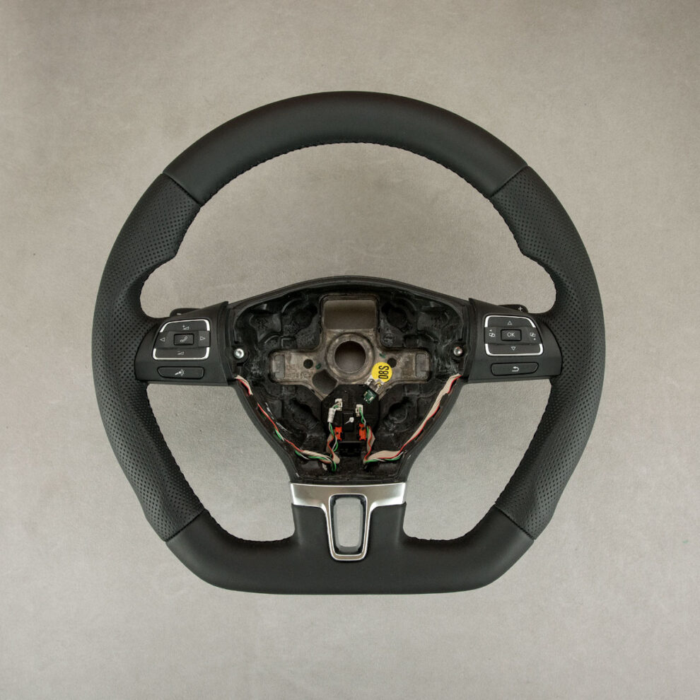 Modyfikacja i obszycie kierownicy Volkswagen Passat B7