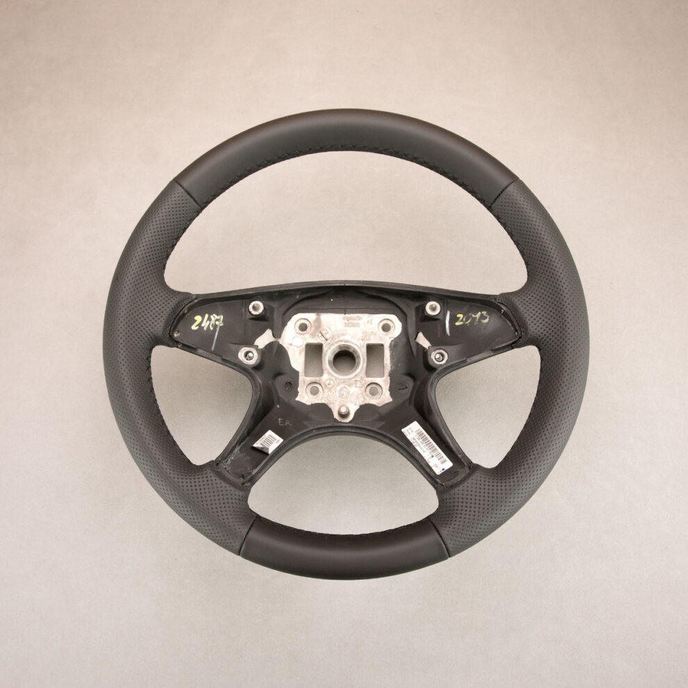 Obszycie kierownicy Mercedes-Benz W204