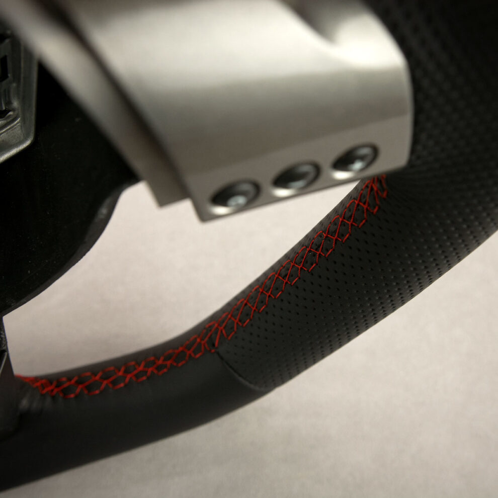 Modyfikacja i obszycie kierownicy Opel Vectra C