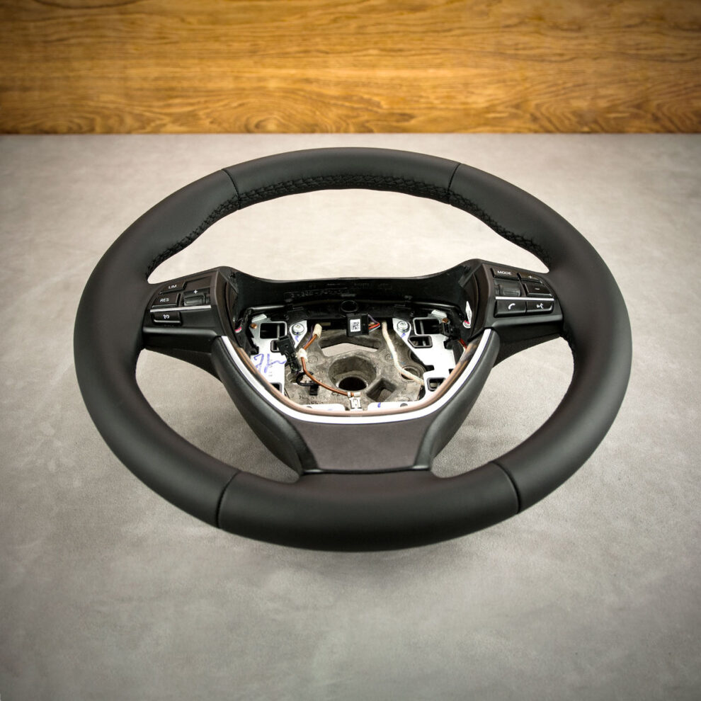 Obszycie kierownicy BMW F01