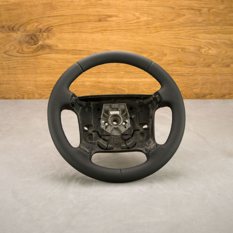 Obszycie kierownicy Land Rover Discovery