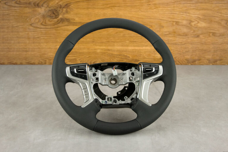 Obszycie kierownicy Mitsubishi L200
