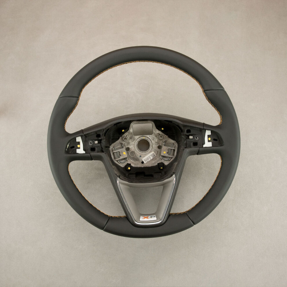Obszycie kierownicy Seat Leon III