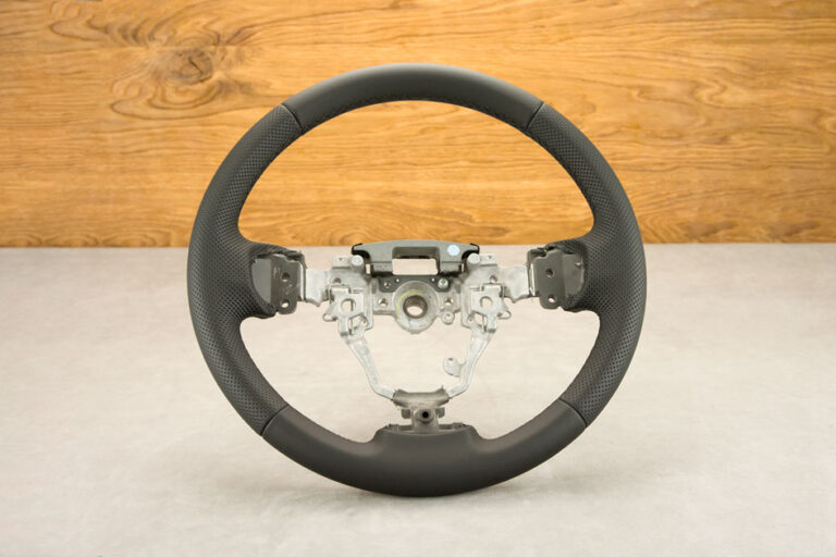 Obszycie kierownicy Toyota Avensis T27