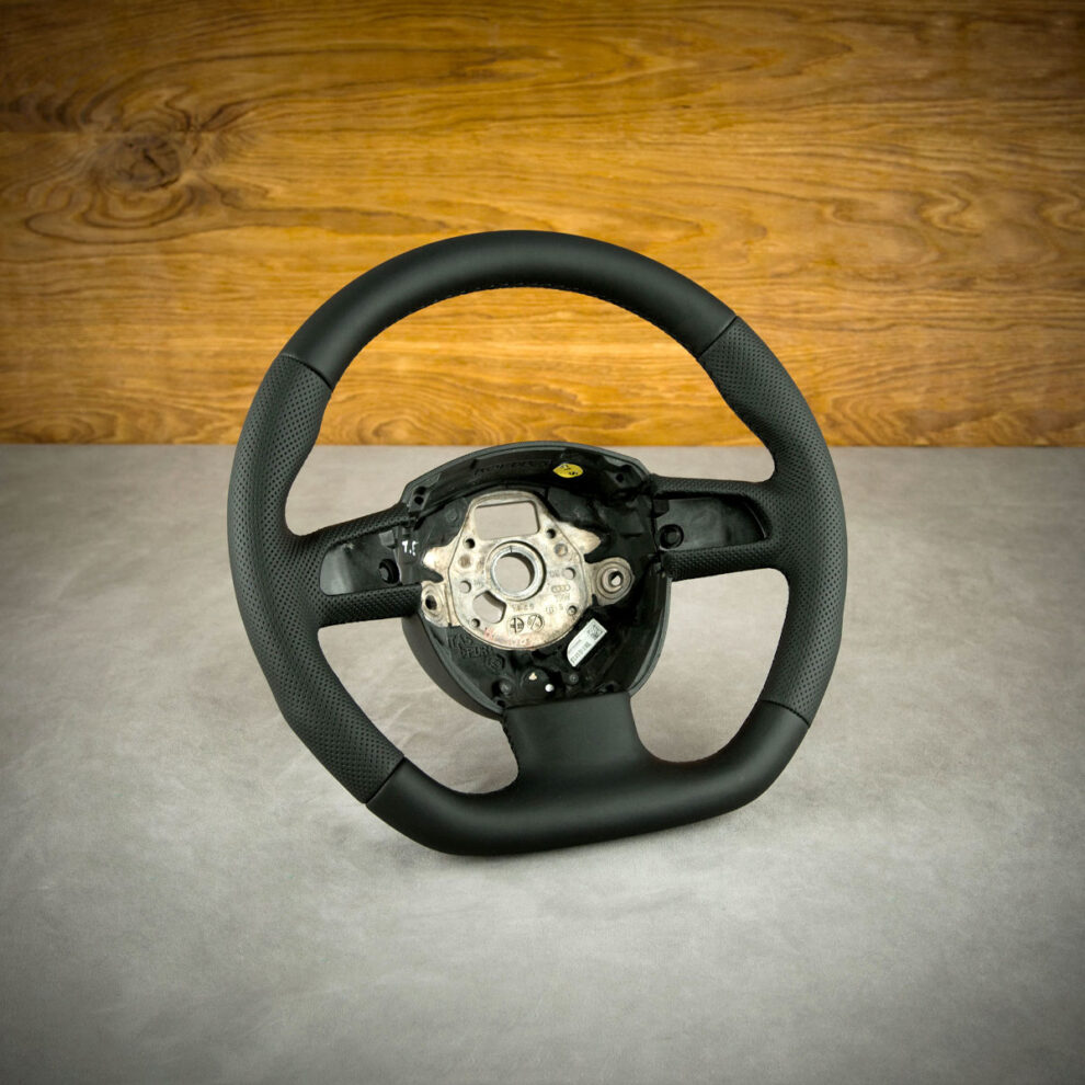 Modyfikacja i obszycie kierownicy Audi A4 B8