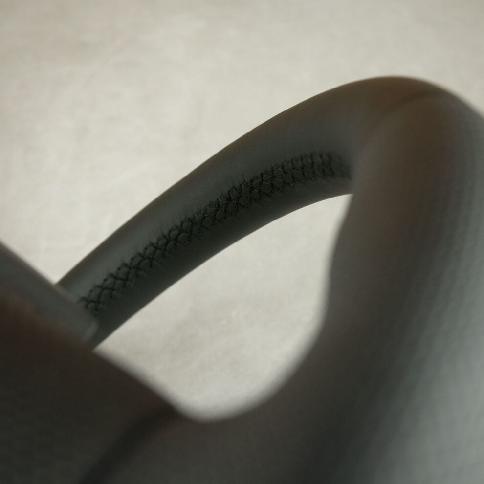 Modyfikacja i obszycie kierownicy Audi A4 B8