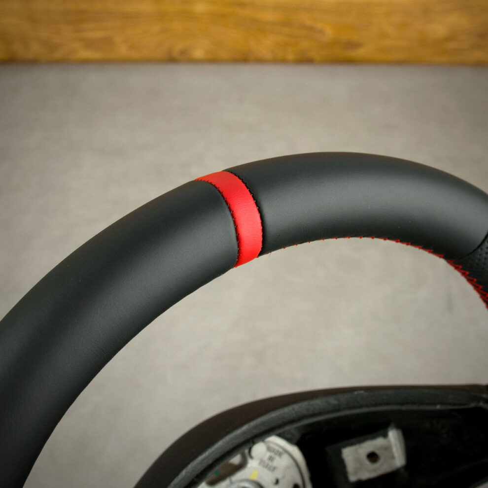 Modyfikacja i obszycie kierownicy Audi TT 8N