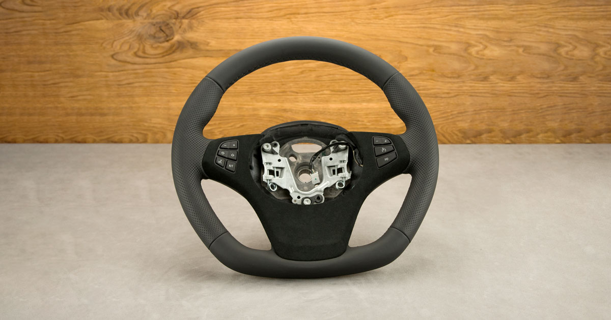 Modyfikacja i obszycie kierownicy BMW X3 E83 Modyfikacja i obszycie kierownicy BMW X3 E83