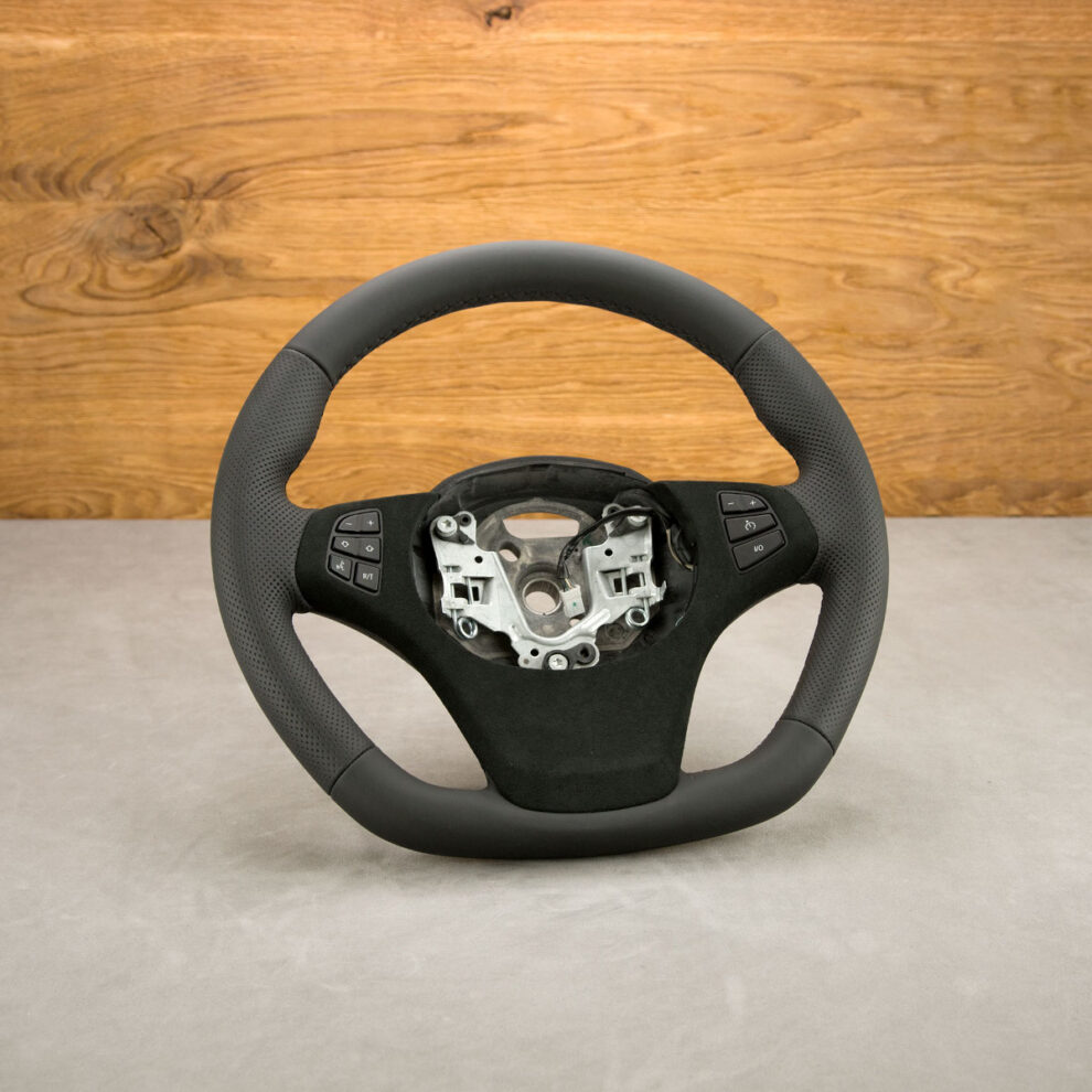 Modyfikacja i obszycie kierownicy BMW X3 E83