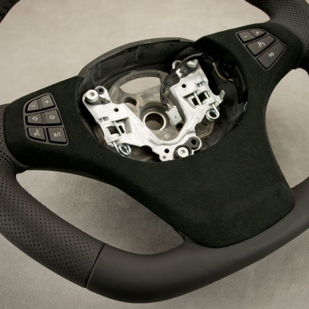 Modyfikacja i obszycie kierownicy BMW X3 E83