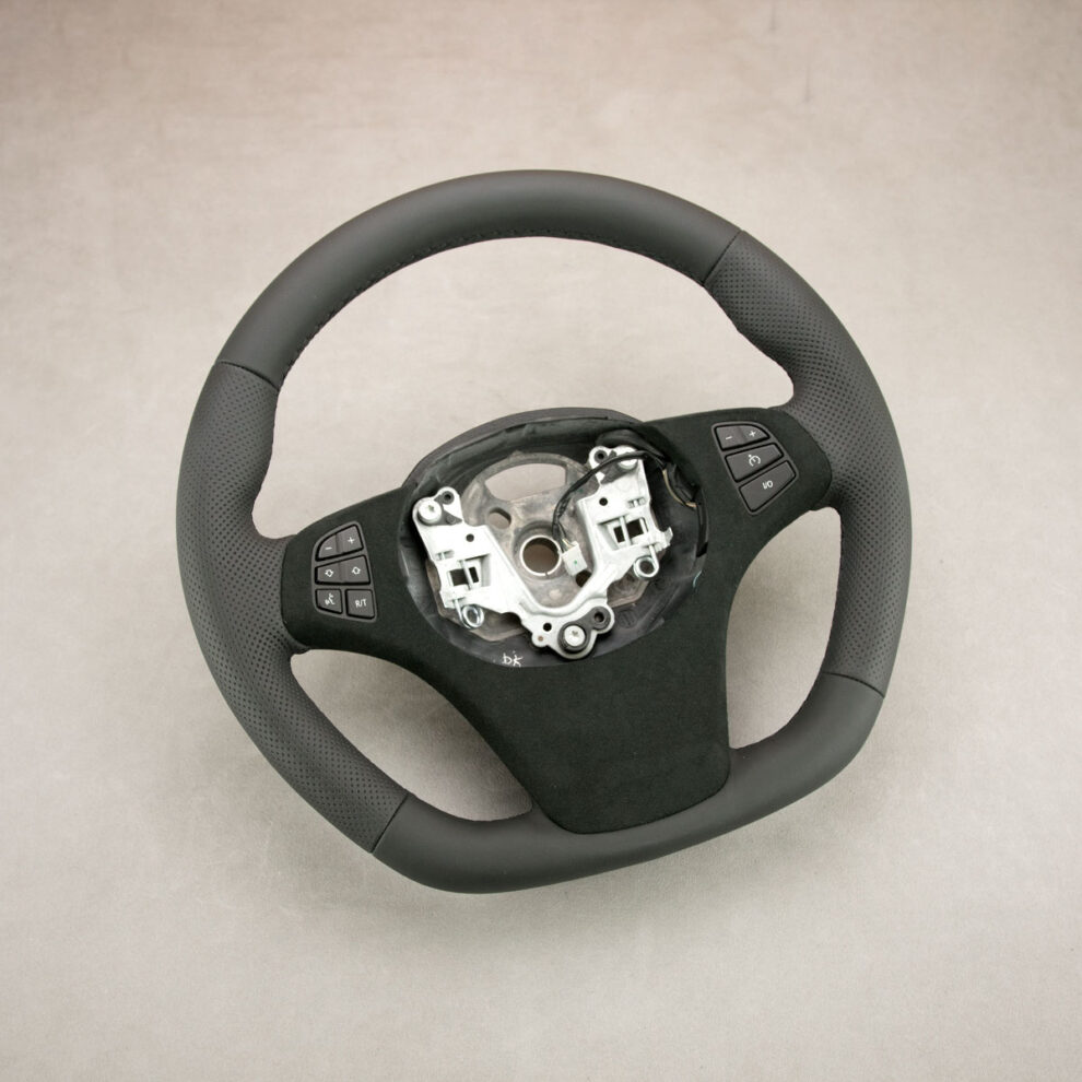Modyfikacja i obszycie kierownicy BMW X3 E83