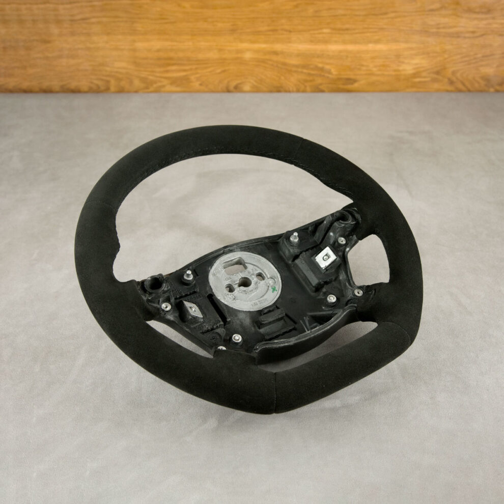 Modyfikacja i obszycie kierownicy Opel Omega