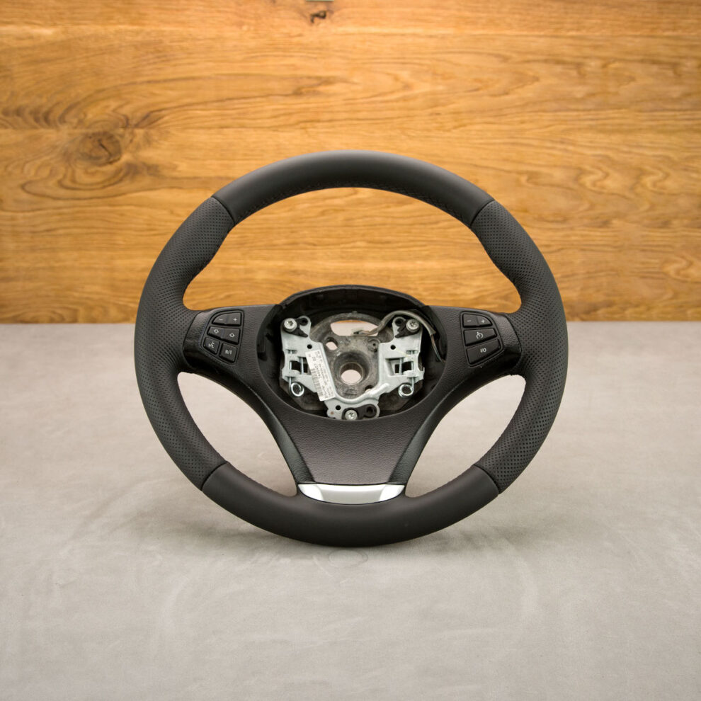 Obszycie kierownicy BMW X3 E83