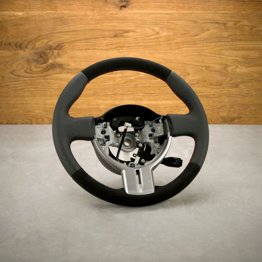 Obszycie kierownicy Subaru BRZ