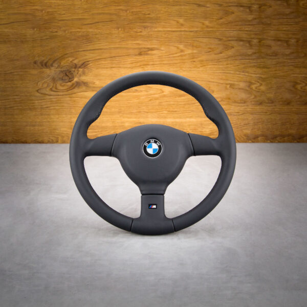 Kierownica BMW E31 po obszyciu