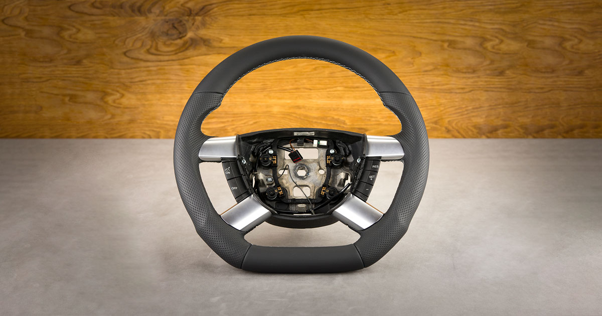 Modyfikacja i obszycie kierownicy Ford Focus Mk2