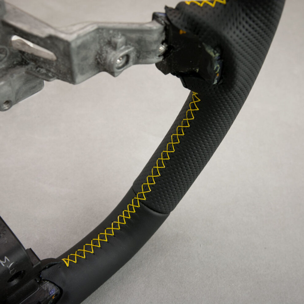 Modyfikacja i obszycie kierownicy Mazda MX-5