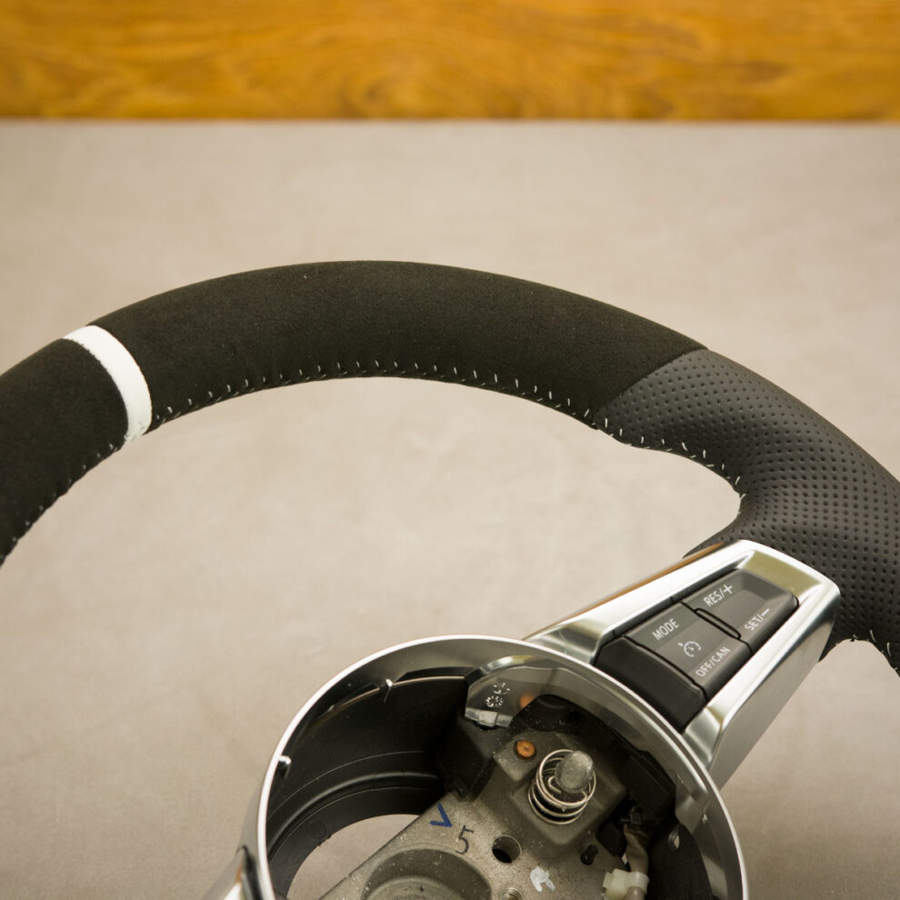 Modyfikacja i obszycie kierownicy Mazda MX5