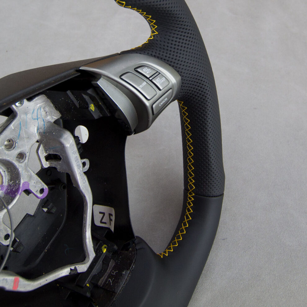 Modyfikacja i obszycie kierownicy Subaru Impreza GH