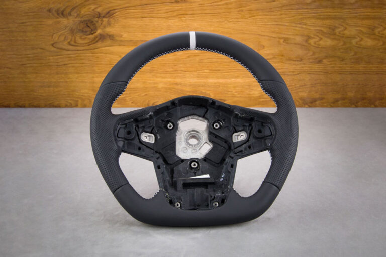 Modyfikacja i obszycie kierownicy Toyota GR Supra A90