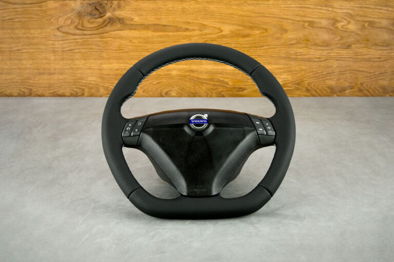 Modyfikacja i obszycie kierownicy Volvo S60