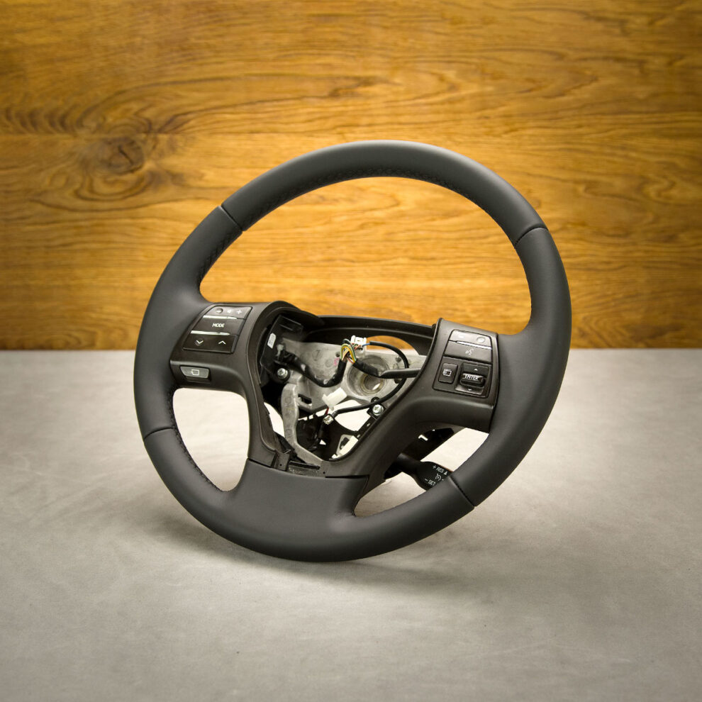 Obszycie kierownicy Lexus RX III