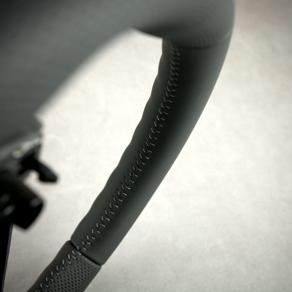 Obszycie kierownicy Renault Clio III