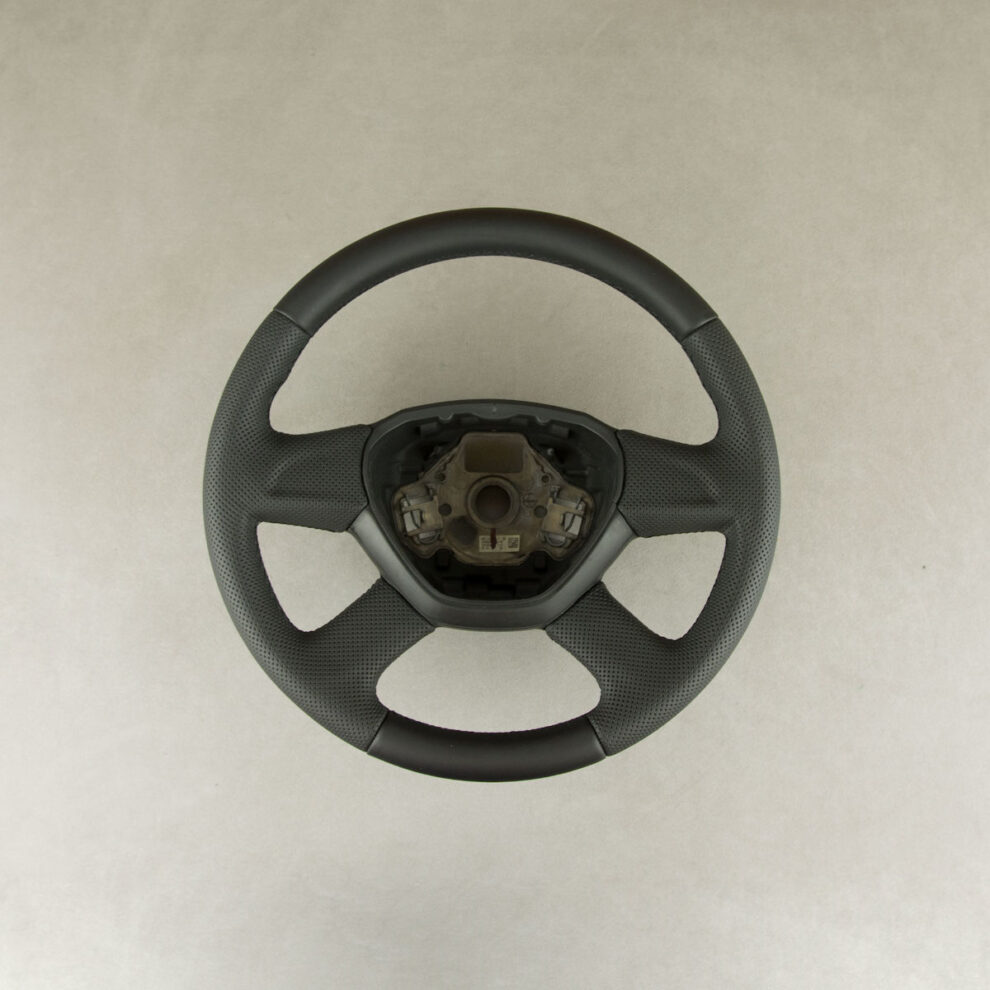 Obszycie kierownicy Skoda Fabia II