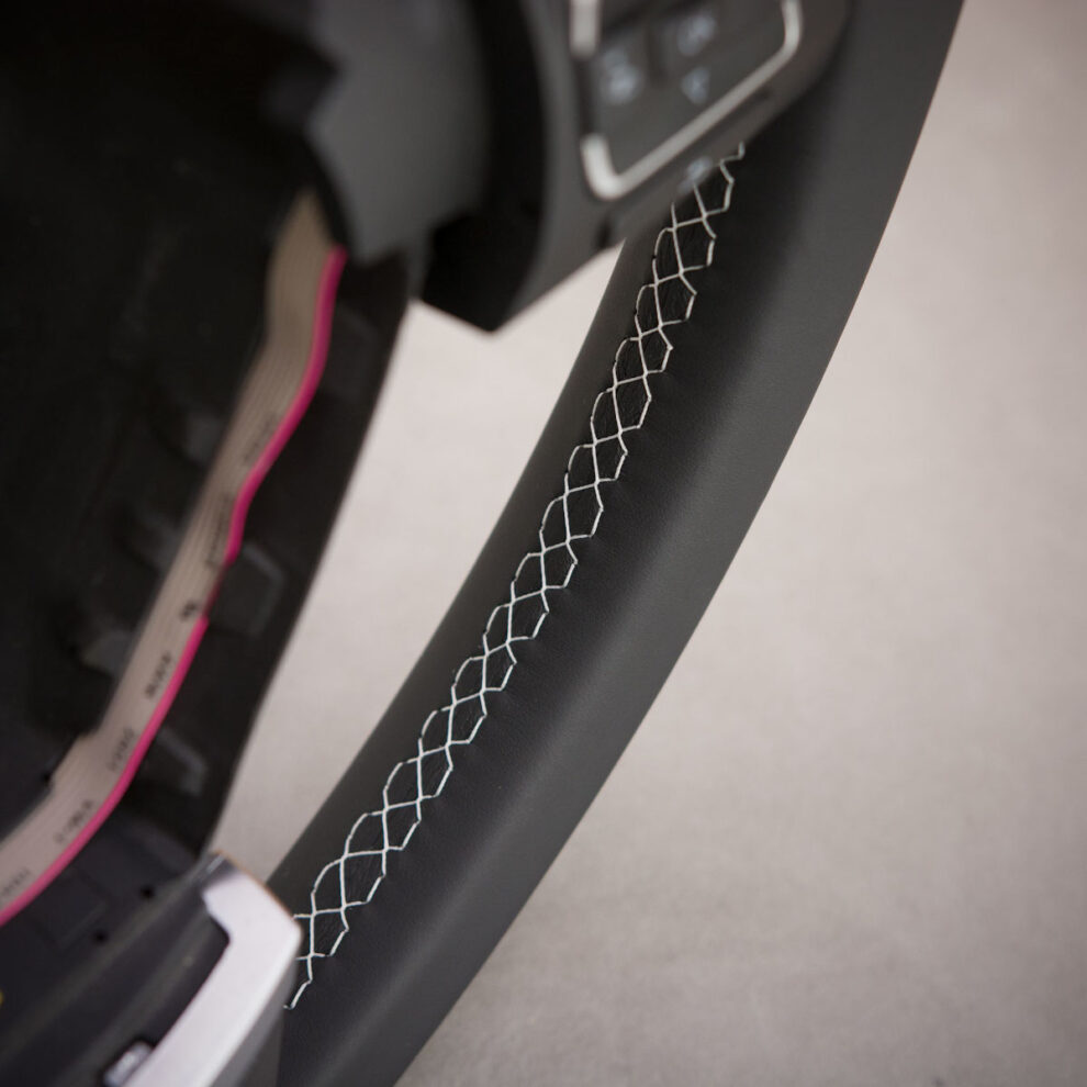 Obszycie kierownicy Volkswagen Golf VI