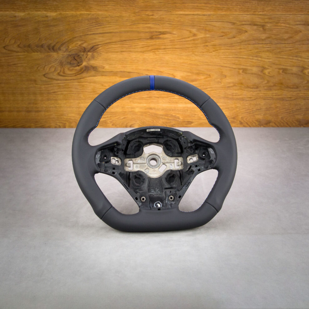 Modyfikacja i obszycie kierownicy BMW F20