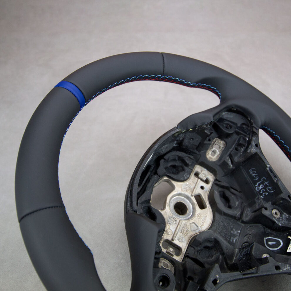 Modyfikacja i obszycie kierownicy BMW F20