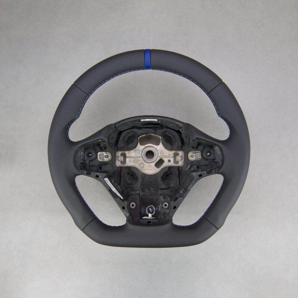 Modyfikacja i obszycie kierownicy BMW F20