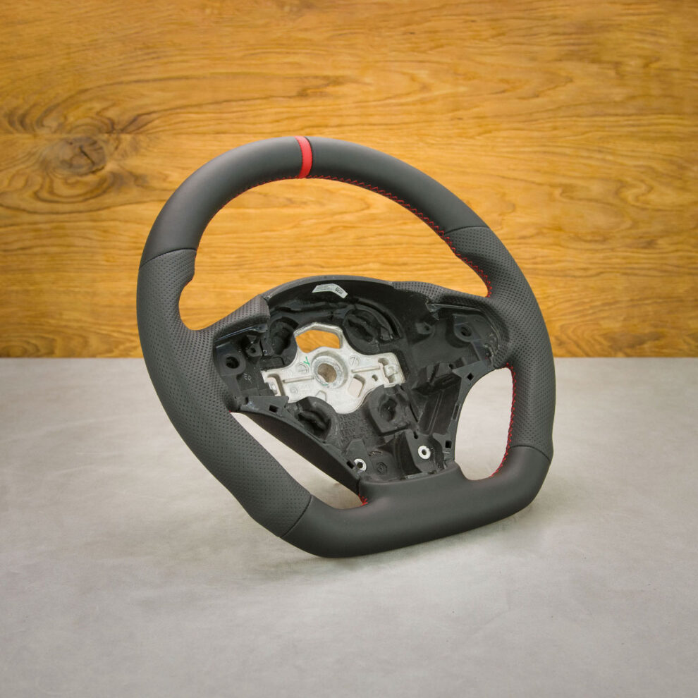 Modyfikacja i obszycie kierownicy BMW F31